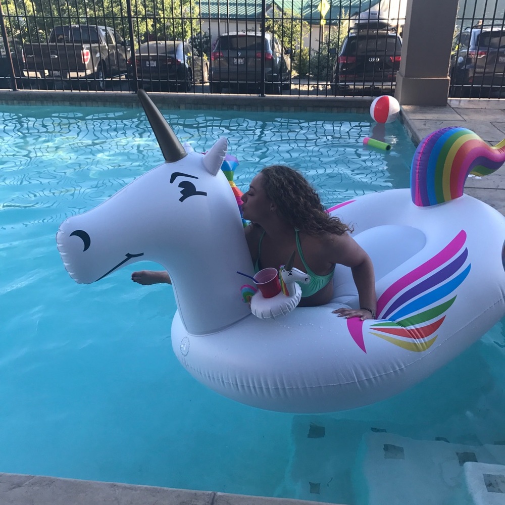 Meet your Posher, Marissa